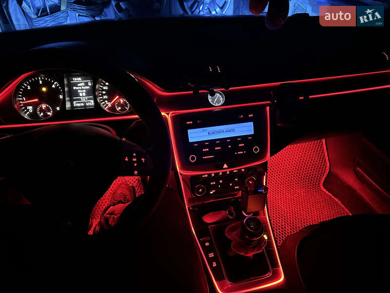 Универсал Volkswagen Passat 2011 в Николаеве