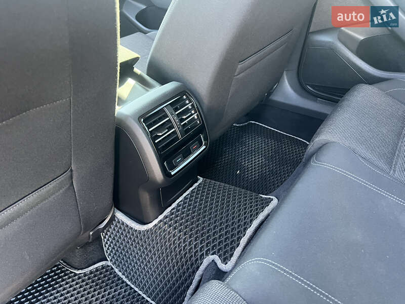 Универсал Volkswagen Passat 2015 в Первомайске