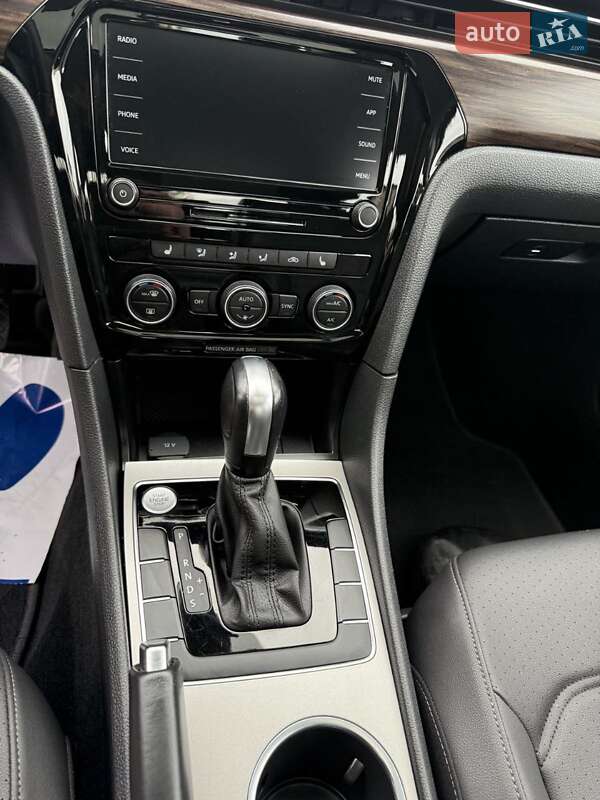 Седан Volkswagen Passat 2021 в Кривом Роге