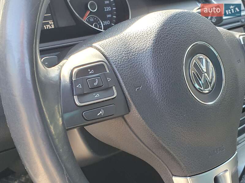 Универсал Volkswagen Passat 2011 в Луцке фото 14 Универсал Volkswagen Passat 2011 в Луцке