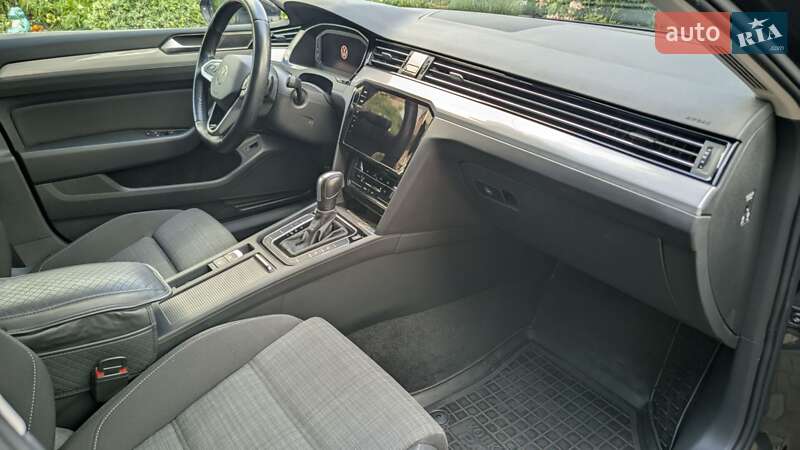 Универсал Volkswagen Passat 2020 в Краснограде фото 80 Универсал Volkswagen Passat 2020 в Краснограде