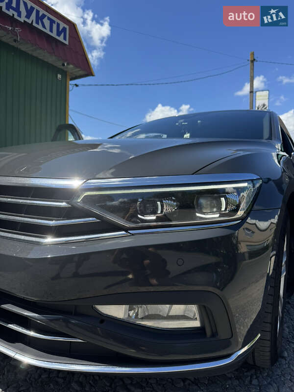 Универсал Volkswagen Passat 2020 в Хмельницком