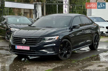 Седан Volkswagen Passat 2020 в Одессе