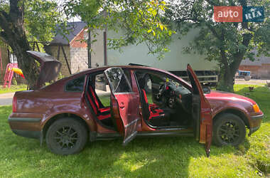 Седан Volkswagen Passat 1997 в Бобрке