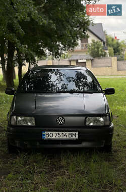 Седан Volkswagen Passat 1991 в Тернополе