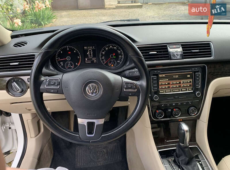 Седан Volkswagen Passat 2014 в Мукачево