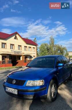 Седан Volkswagen Passat 2000 в Самборі
