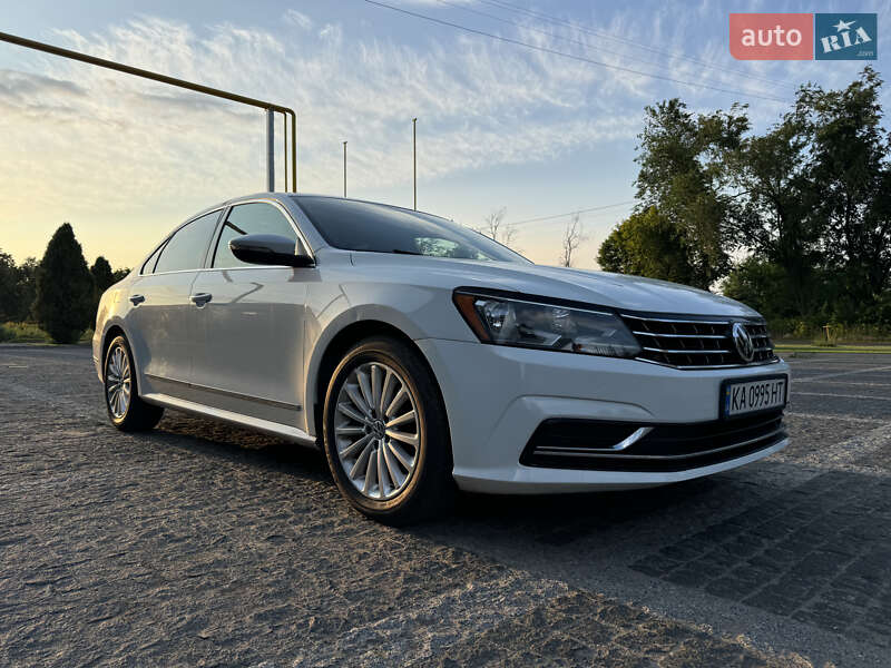 Седан Volkswagen Passat 2016 в Пирятине