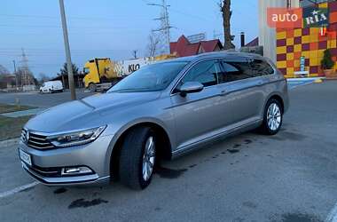 Універсал Volkswagen Passat 2016 в Києві