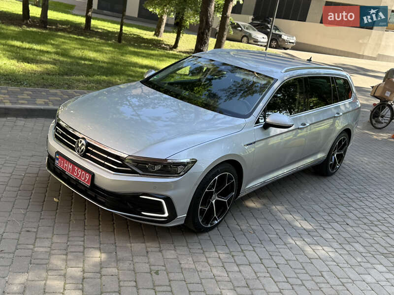 Универсал Volkswagen Passat 2021 в Броварах