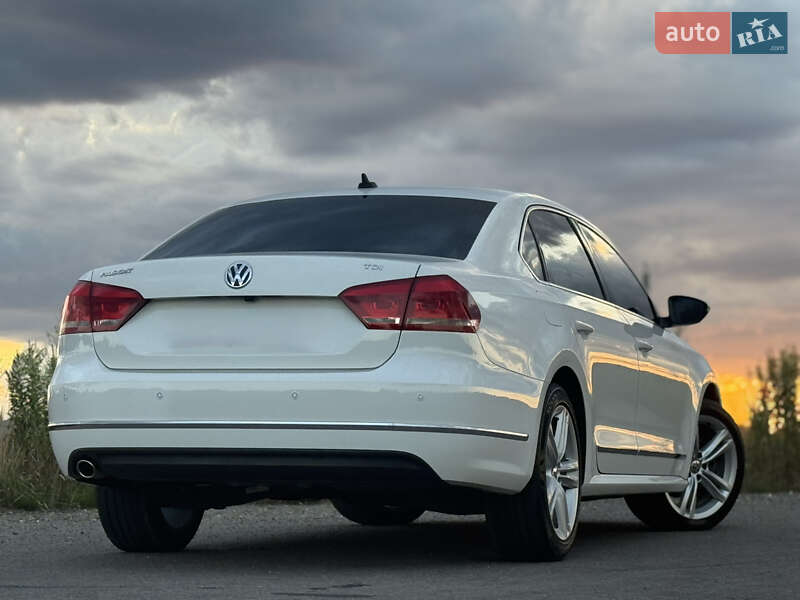 Седан Volkswagen Passat 2015 в Дрогобыче