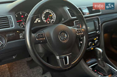 Седан Volkswagen Passat 2015 в 