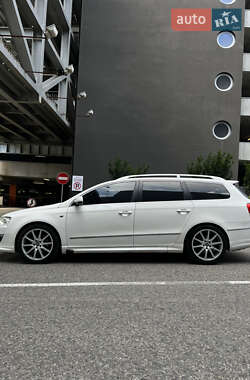 Універсал Volkswagen Passat 2010 в 