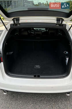 Універсал Volkswagen Passat 2010 в 