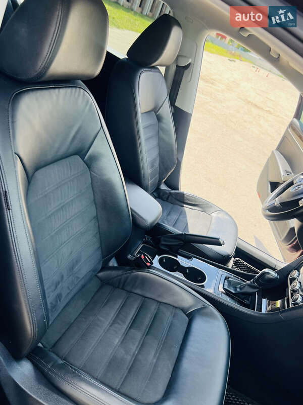 Седан Volkswagen Passat 2013 в Тернополе