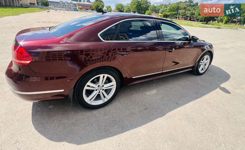 Седан Volkswagen Passat 2013 в Тернополе