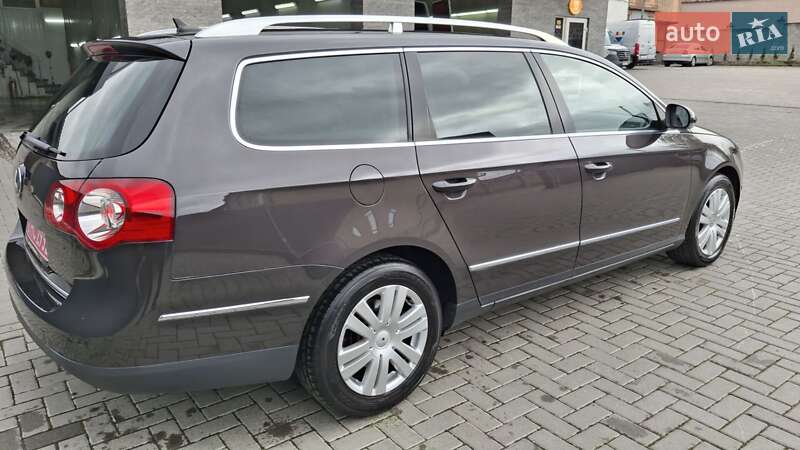 Универсал Volkswagen Passat 2008 в Ровно
