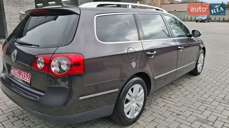 Универсал Volkswagen Passat 2008 в Ровно