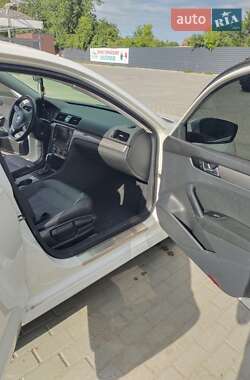 Седан Volkswagen Passat 2012 в 