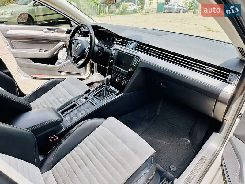 Седан Volkswagen Passat 2014 в Умани