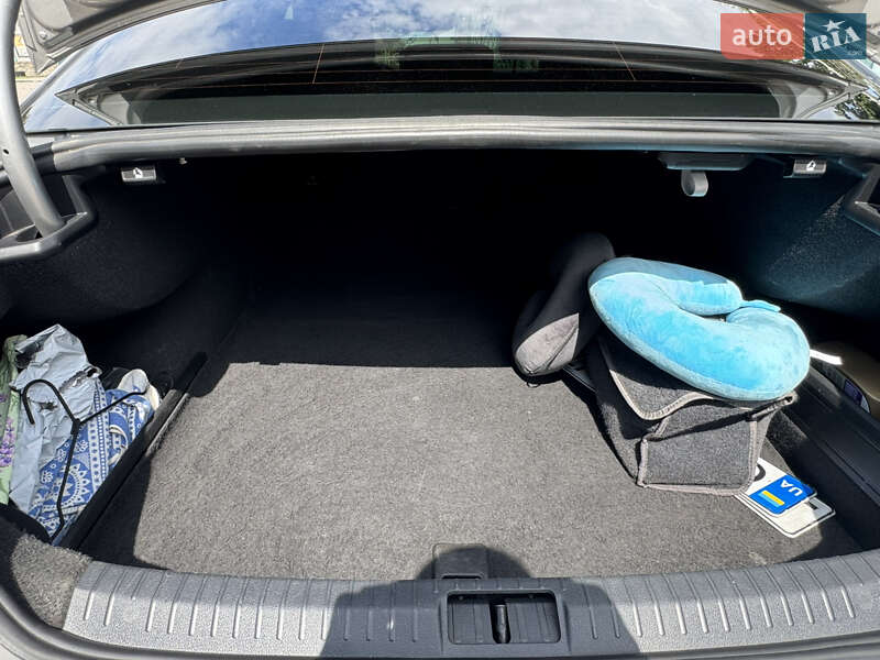 Седан Volkswagen Passat 2014 в Умани