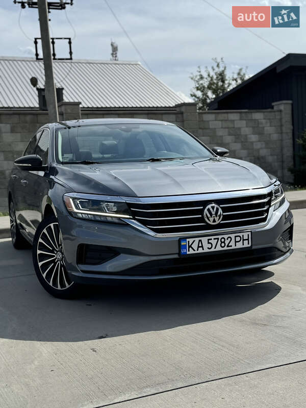 Volkswagen Passat 2021