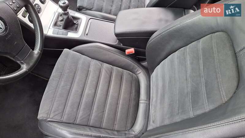 Универсал Volkswagen Passat 2008 в Ровно