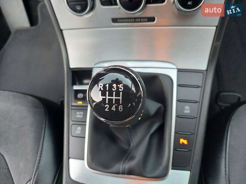 Универсал Volkswagen Passat 2013 в Одессе