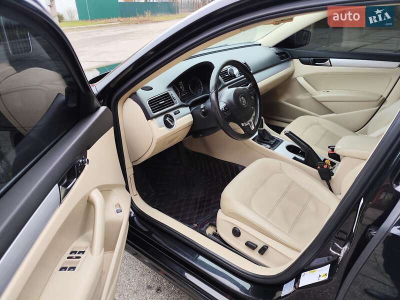 Седан Volkswagen Passat 2012 в Черкассах