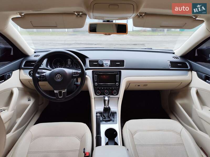 Седан Volkswagen Passat 2012 в Черкассах