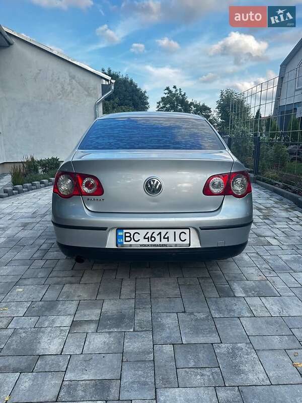 Седан Volkswagen Passat 2007 в Городке