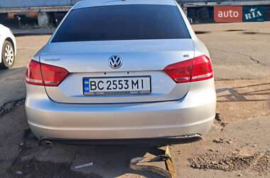 Седан Volkswagen Passat 2012 в Киеве