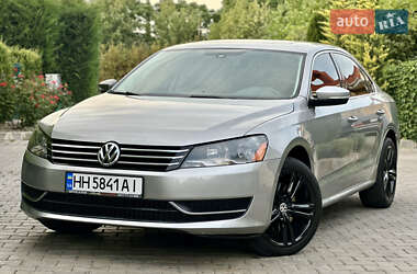 Седан Volkswagen Passat 2014 в Одессе