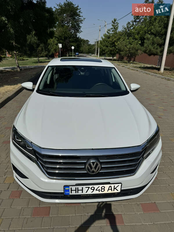 Седан Volkswagen Passat 2021 в Ізмаїлі