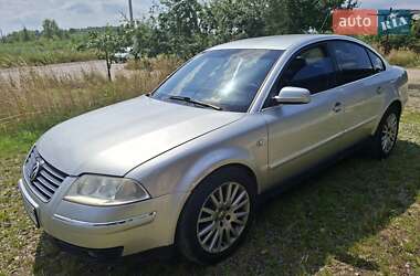 Седан Volkswagen Passat 2001 в Ивано-Франковске