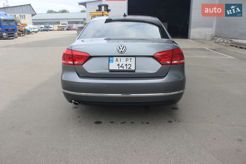 Седан Volkswagen Passat 2012 в Києві