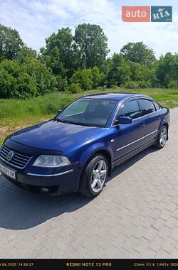 Седан Volkswagen Passat 2003 в Жмеринке