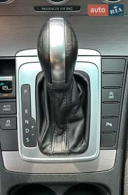 Універсал Volkswagen Passat 2014 в 