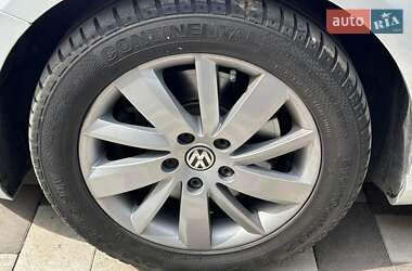 Універсал Volkswagen Passat 2014 в 