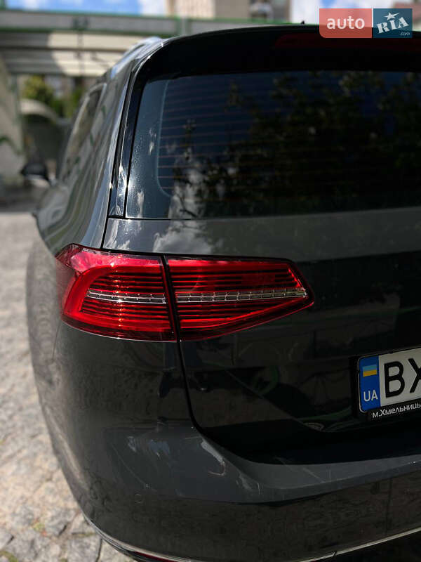 Универсал Volkswagen Passat 2016 в Хмельницком