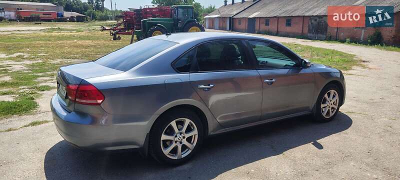 Седан Volkswagen Passat 2012 в Лубнах