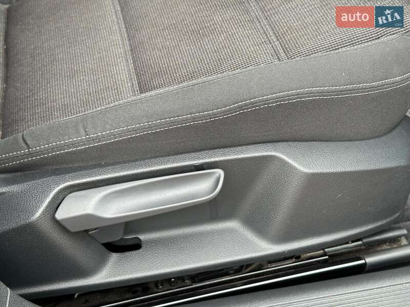 Универсал Volkswagen Passat 2015 в Виннице