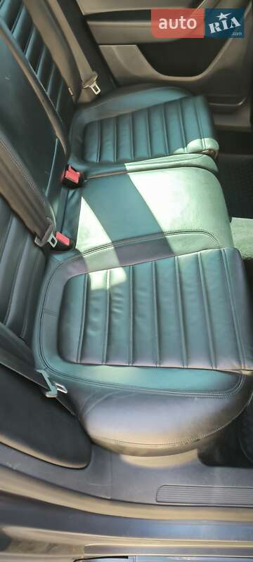 Универсал Volkswagen Passat 2011 в Киеве