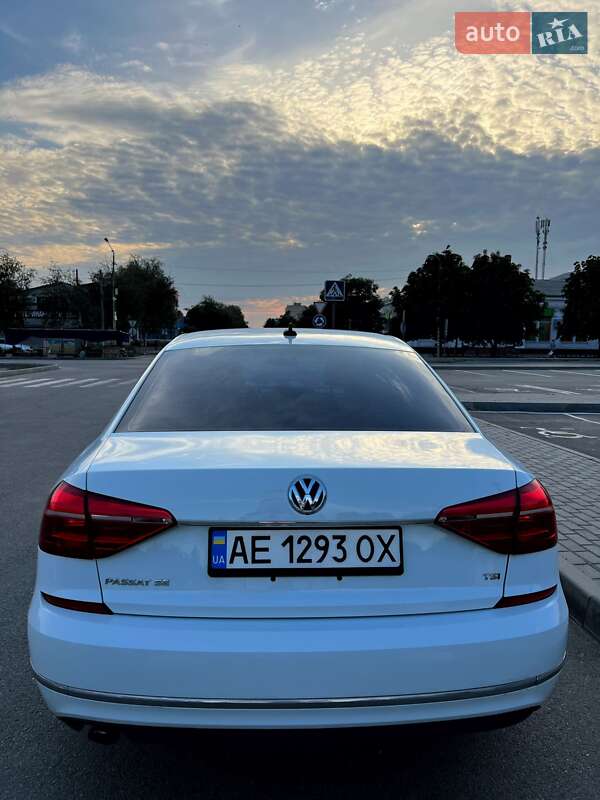 Седан Volkswagen Passat 2016 в Днепре фото 2 Седан Volkswagen Passat 2016 в Днепре