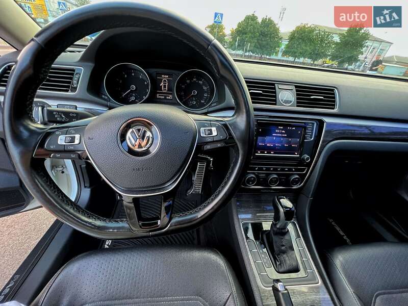 Седан Volkswagen Passat 2016 в Днепре фото 8 Седан Volkswagen Passat 2016 в Днепре