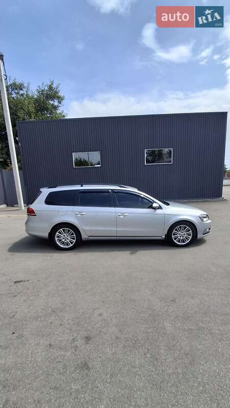 Универсал Volkswagen Passat 2013 в Днепре
