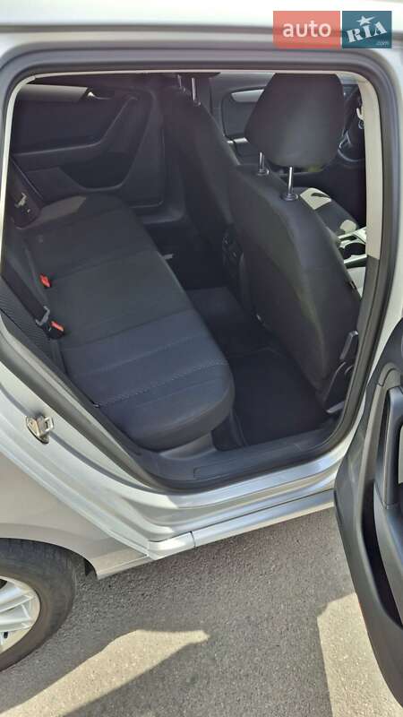 Универсал Volkswagen Passat 2013 в Днепре