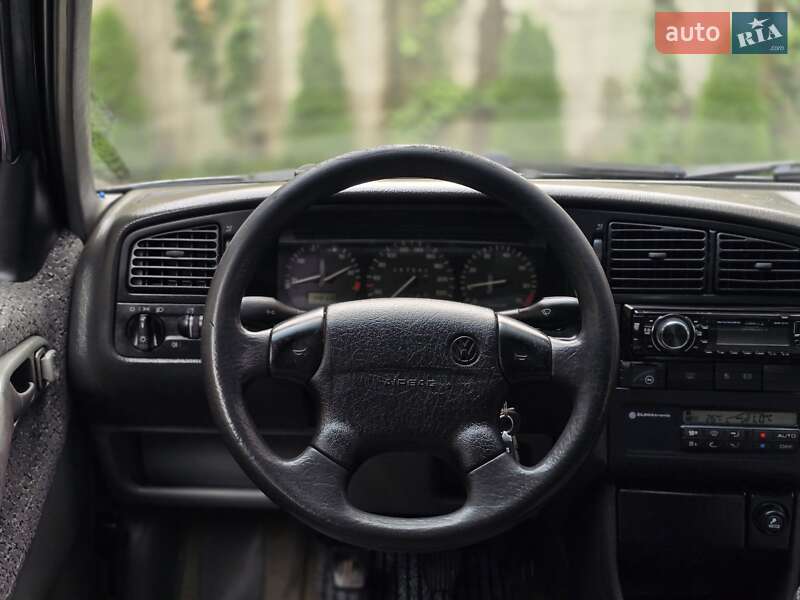 Седан Volkswagen Passat 1994 в Хмельницком