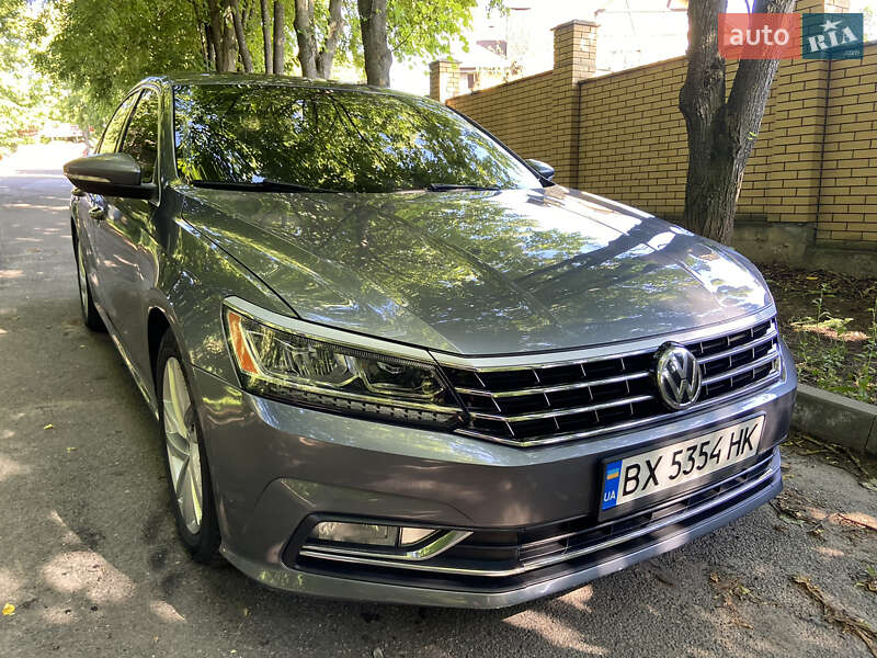 Седан Volkswagen Passat 2018 в Хмельницькому
