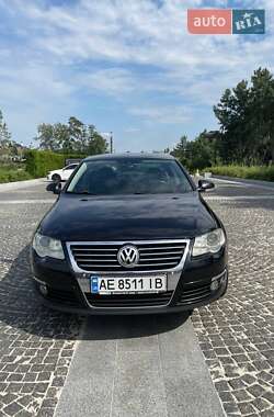 Седан Volkswagen Passat 2010 в Дніпрі